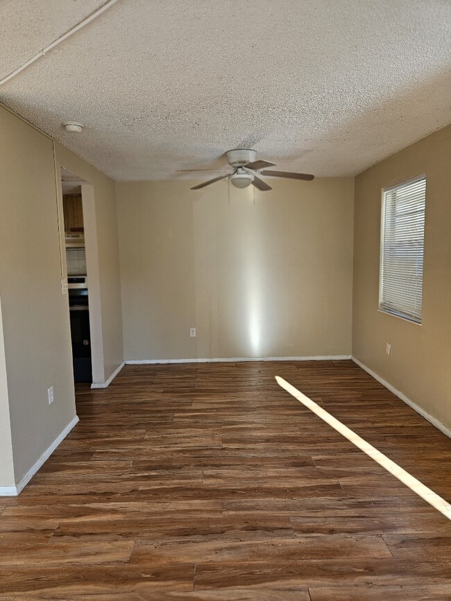 Photo - 129 Camphor Cir Unidad 129F