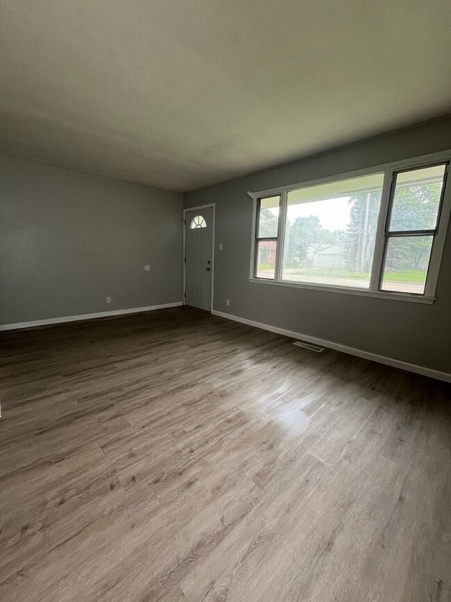 Photo - 1139 Littlefield Rd
