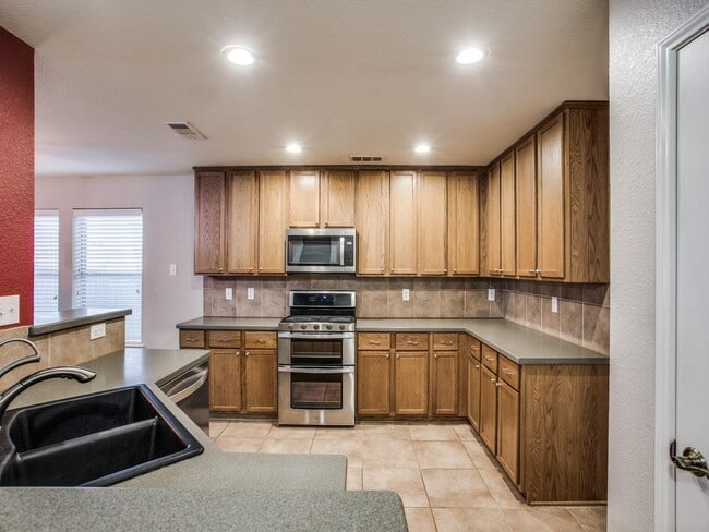 Photo - 6153 Bowfin Dr