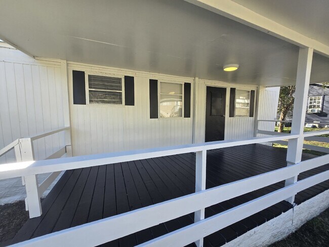 Affordable 1 Bedroom - Utilities Included