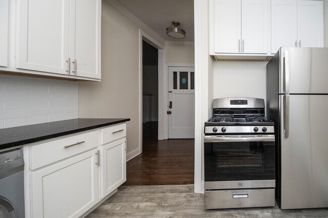 Photo - 1130 Maple Ave Unit 1130-3