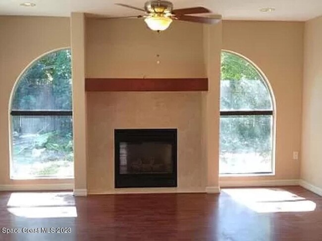 Photo - 3067 Village Park Dr