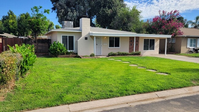 2321 Dora St