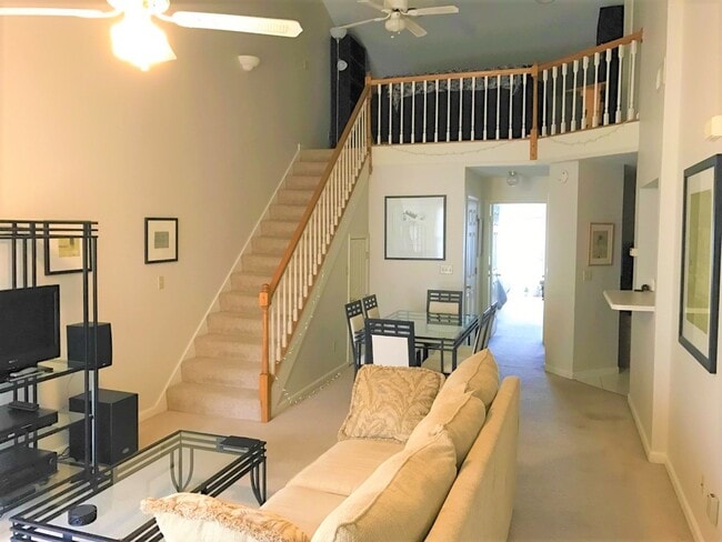 Photo - 102 N Gordon Ln