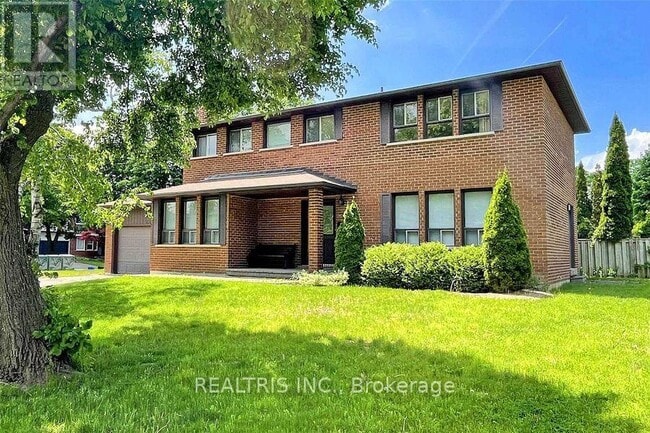 Photo - 68 Gretman Crescent