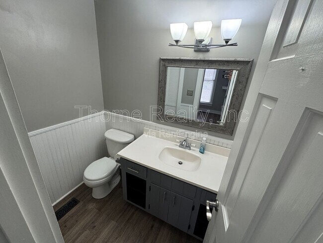 Photo - 1508 Treetop Ln