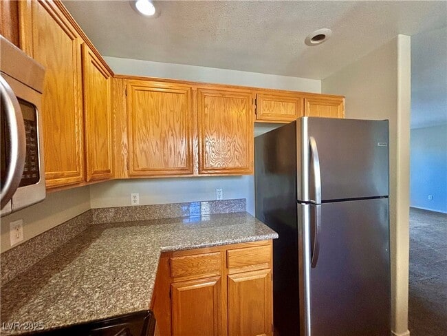 Building Photo - 2011 Cutlass Dr Unit - Rental