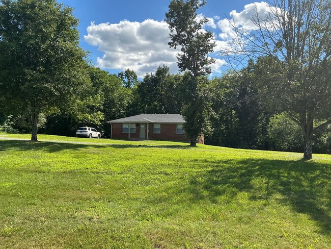 Building Photo - 275 Attaway Rd
