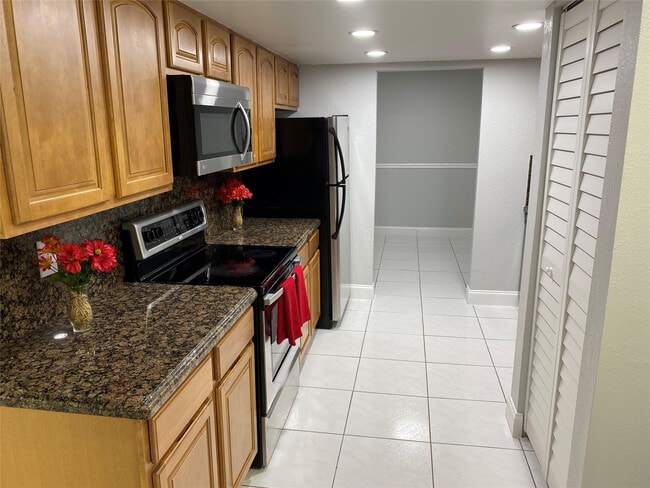 Photo - 2700 Coral Springs Dr Unit 211