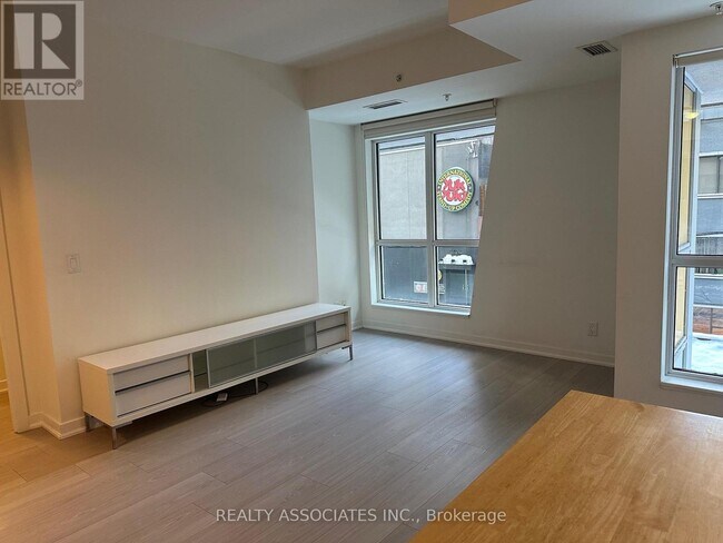 Photo - 199 Richmond St W Unit 201