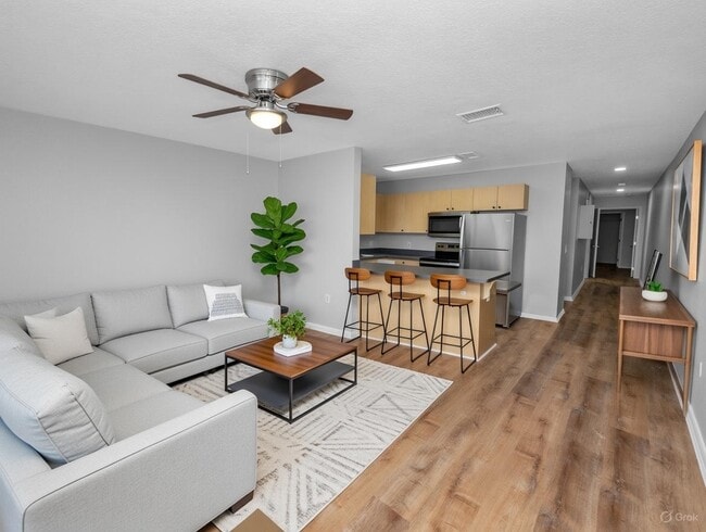 Building Photo - 2912 E Columbus Dr Unit 3