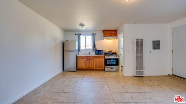 Photo - 1478 W 29th St Unit #2