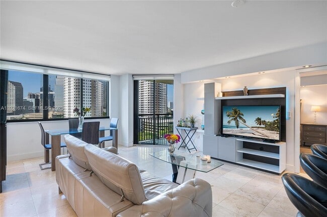 Photo - 540 Brickell Key Dr Unit 1411