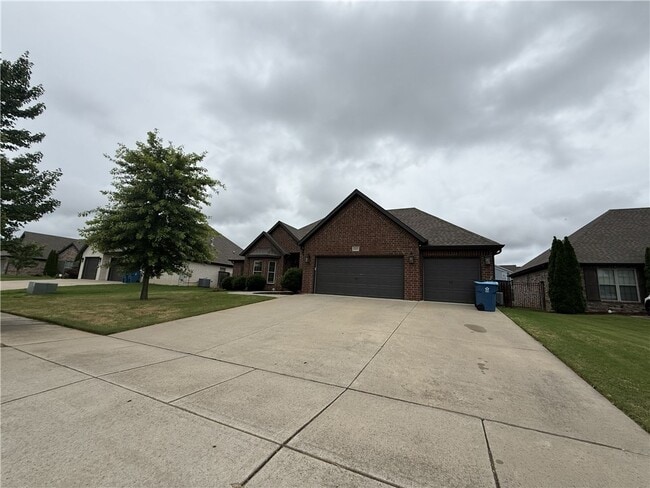 Photo - 3200 SW Satinwood Ave