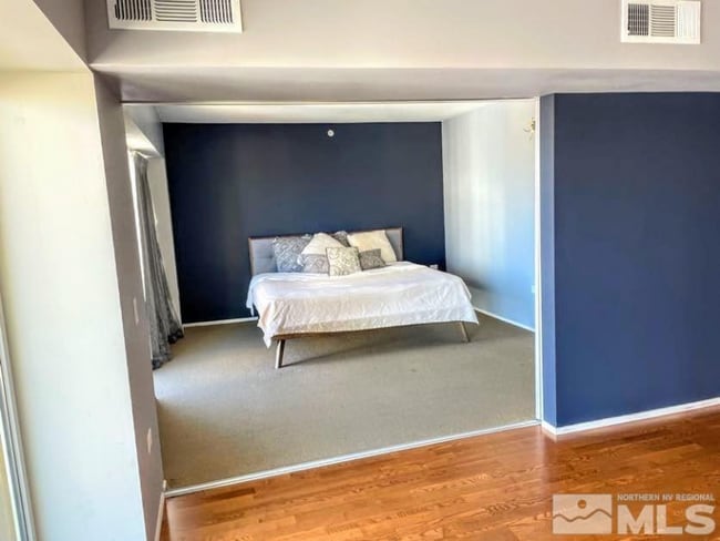 Photo - 255 N Sierra St