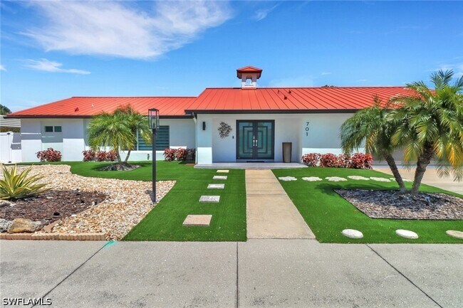 701 N Barfield Dr