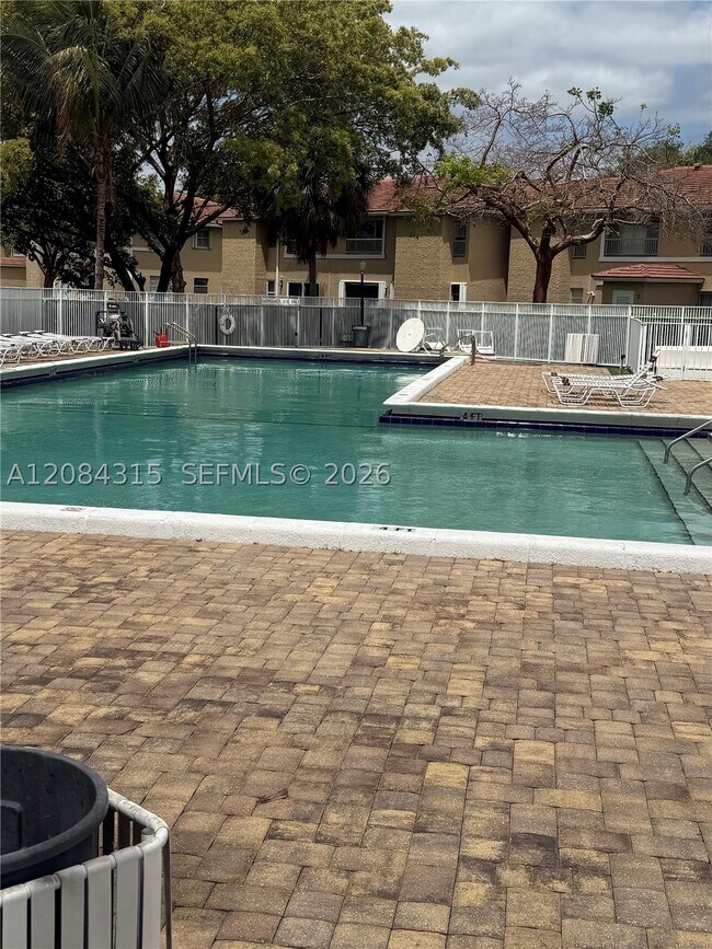 Photo - 10228 Twin Lakes Dr Unit 16-E