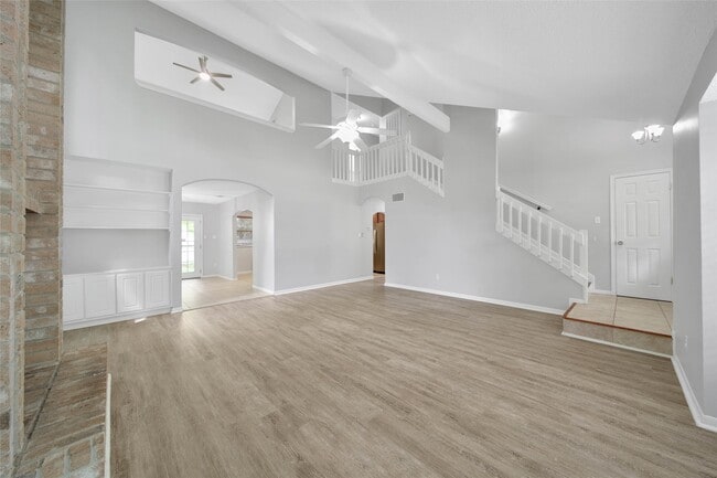 Photo - 9 W Lance Leaf Rd