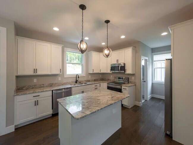 Photo - Beautiful Three-Bedroom near Biltmore Village