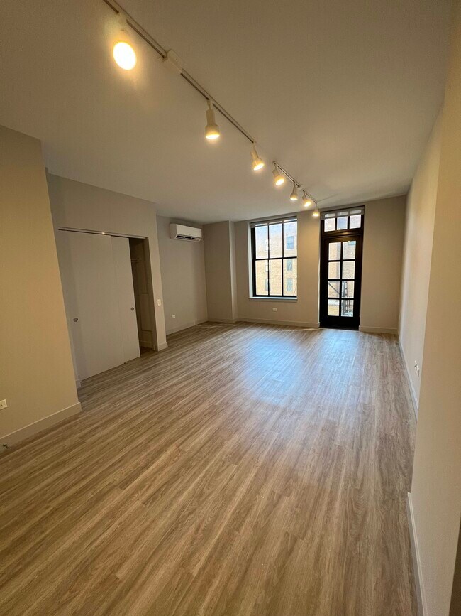 Photo - 331 S Wells St Unit 1409
