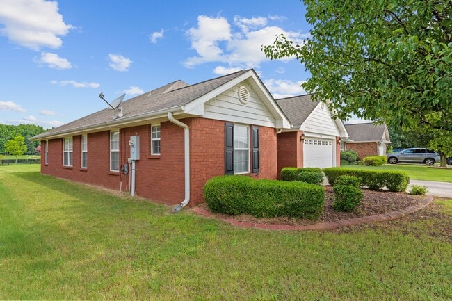Photo - 409 Summer Cove Cir NW