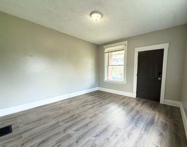 Photo - 3055 Mathers St Unit 1