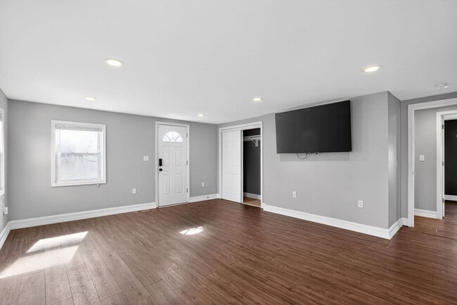 Photo - 17930 Beech Ln