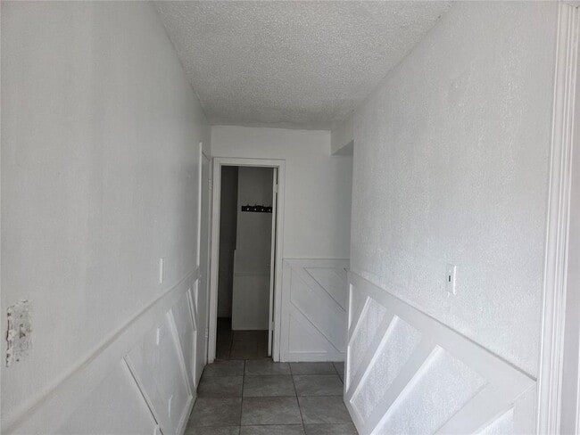 Photo - 401 SE 12th St Unit 156