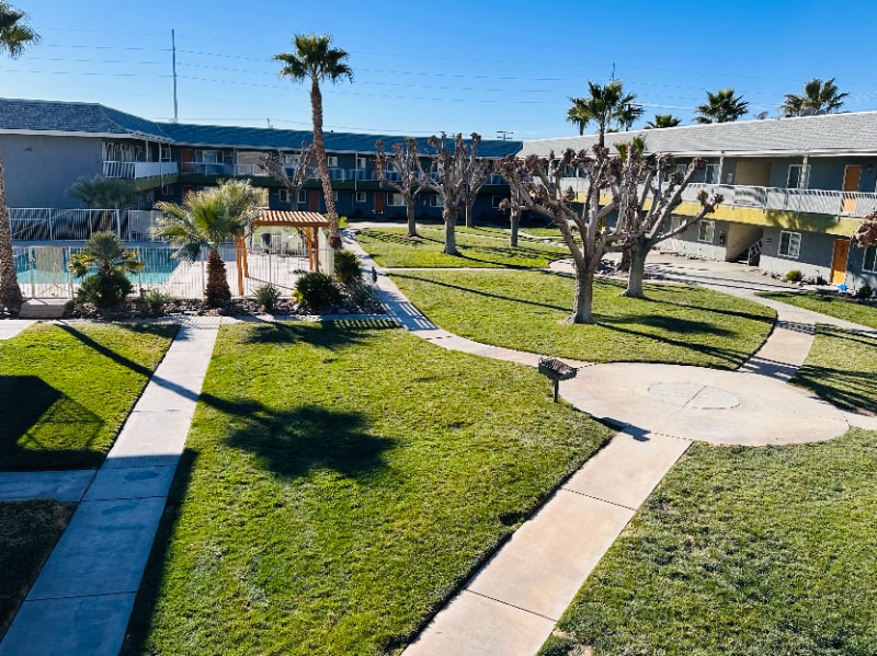 Photo - 18125 Bellflower St