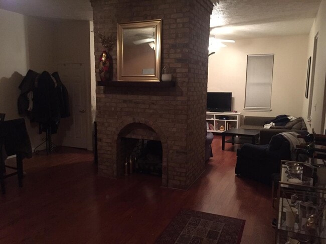 Photo - 1802 Wharton St