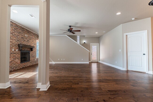 543 N Salem Rd