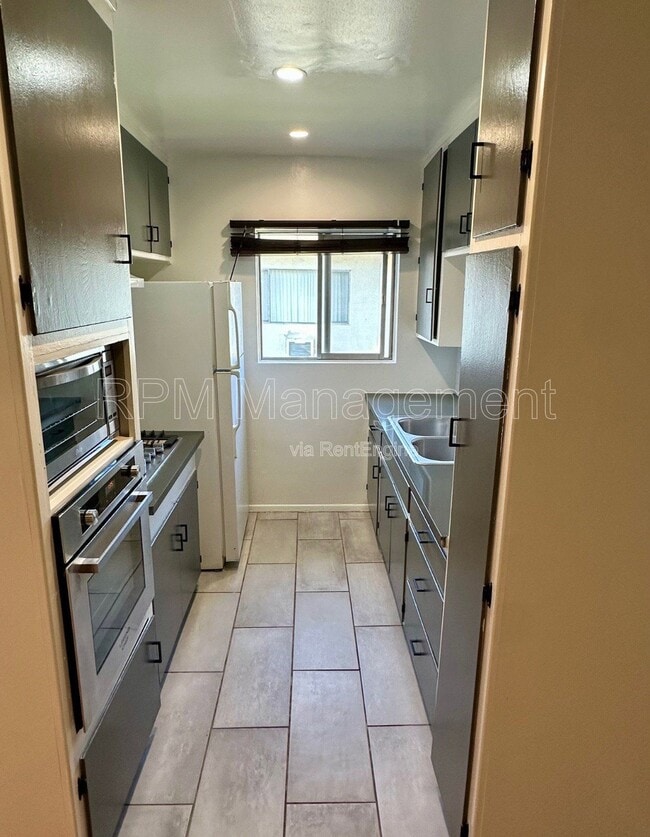 Photo - 18546 Clark St Unit 21