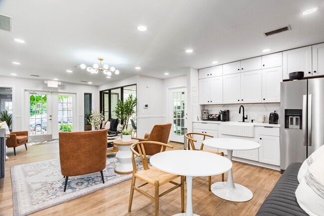 Shadowbluff Apartments