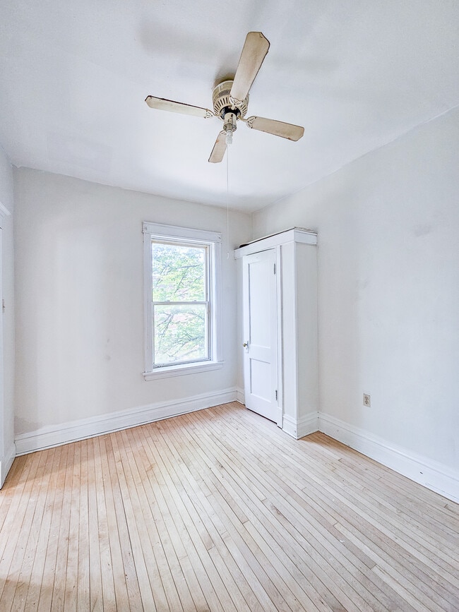Photo - 3228 W Beach Ave Unit #3