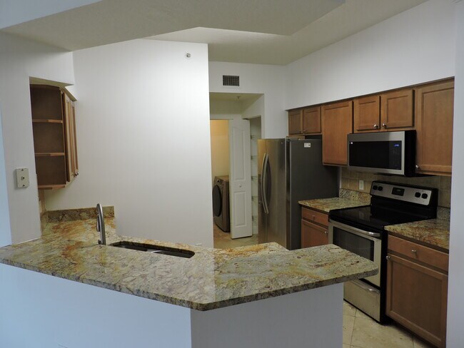 Photo - 7305 Myrtlewood Cir W Unidad 7305