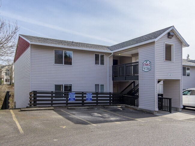 College Park Apartments