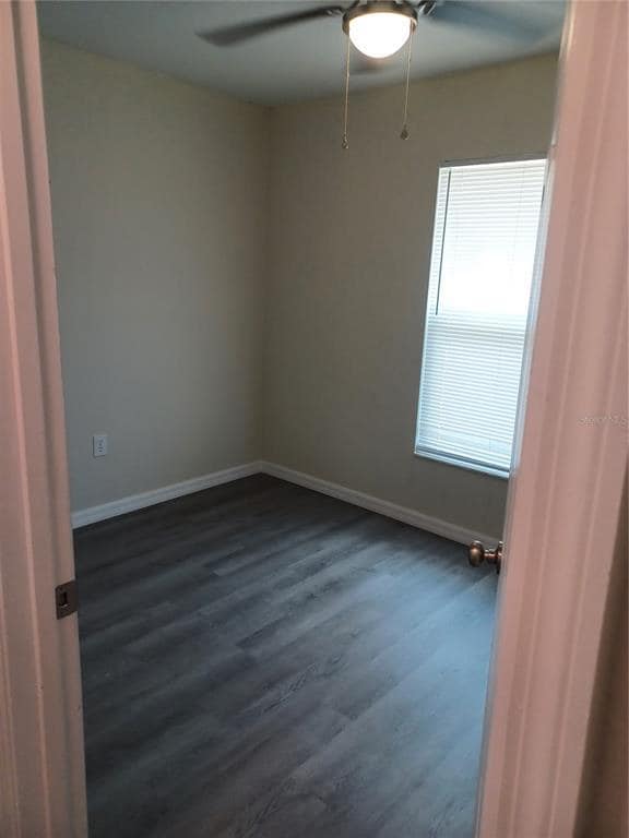 Photo - 306 W Primrose Ln