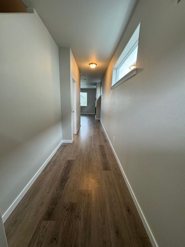 Photo - Stunning 3-Bedroom Home with Modern Comforts in a Quiet Neighborhood