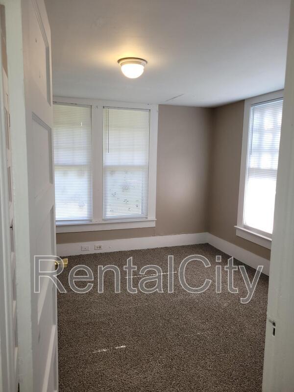 Photo - 636 Cherry St