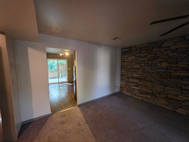 Photo - 2828 Buxton Ct