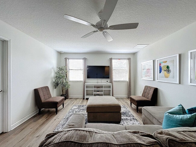 Photo - 9024 Shadow Mountain St Unidad SI ID1061306P