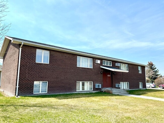 Building Photo - 1723 Hudson St Unit 3