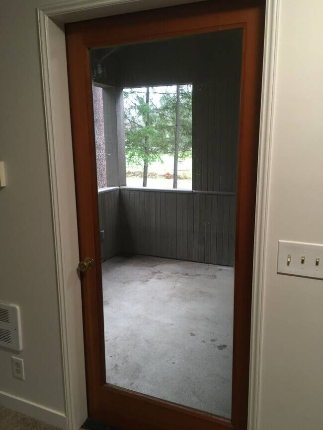 Photo - 14910 Bear Creek Rd NE Unit Upstairs