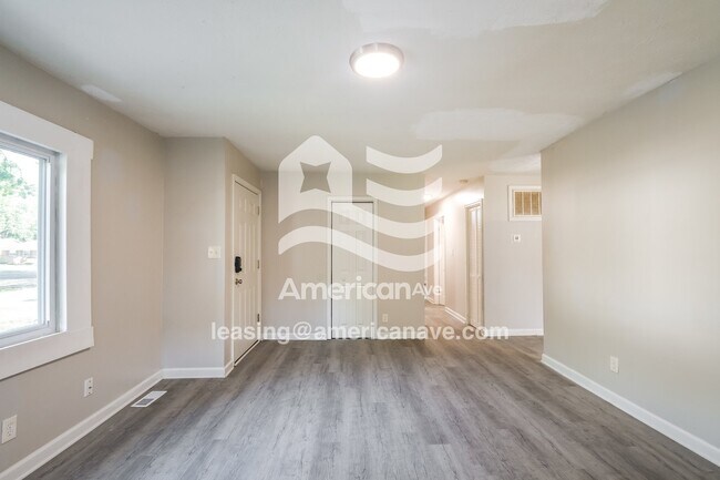 Photo - 3608 N Sadlier Dr