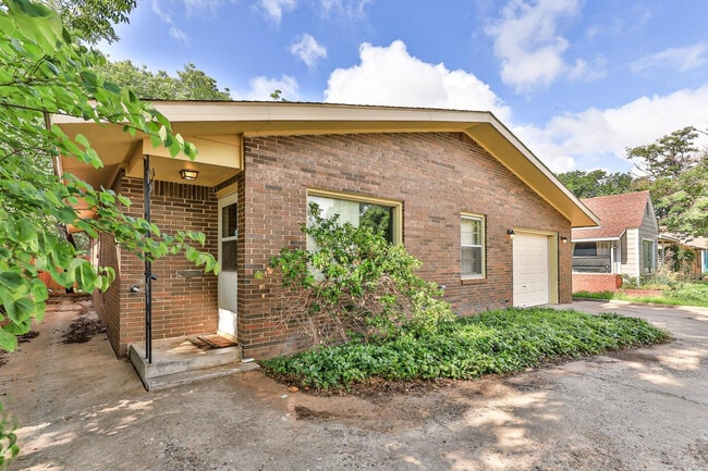 Photo - 2513 26th St