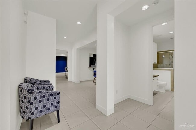 3412 S "M" St