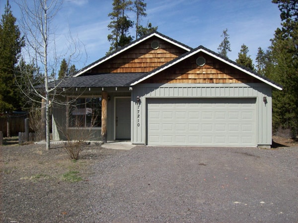 Building Photo - Oregon Water Wonderland- 3 Bedroom 2 Bath ... Rental