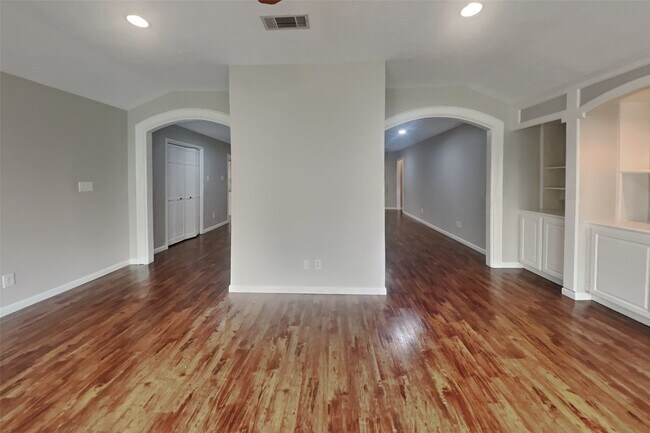 16915 Misty Creek Dr