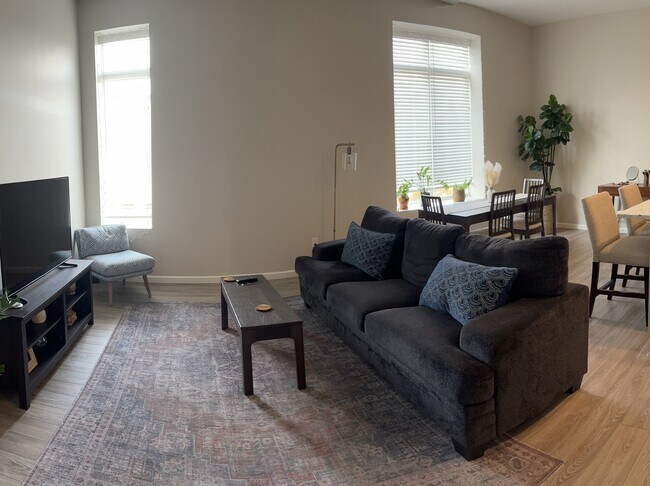 Photo - 102 S 2nd St Unidad D