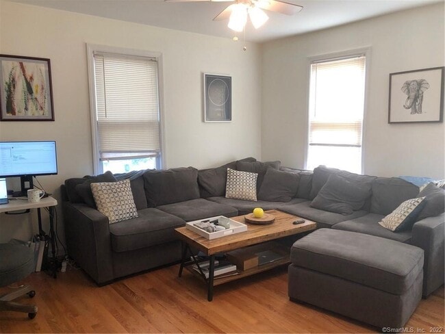 Photo - 45 Gregory Blvd Unidad 2nd f